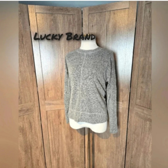 Lucky Brand women gray free fit pullover - Picture 9 of 9